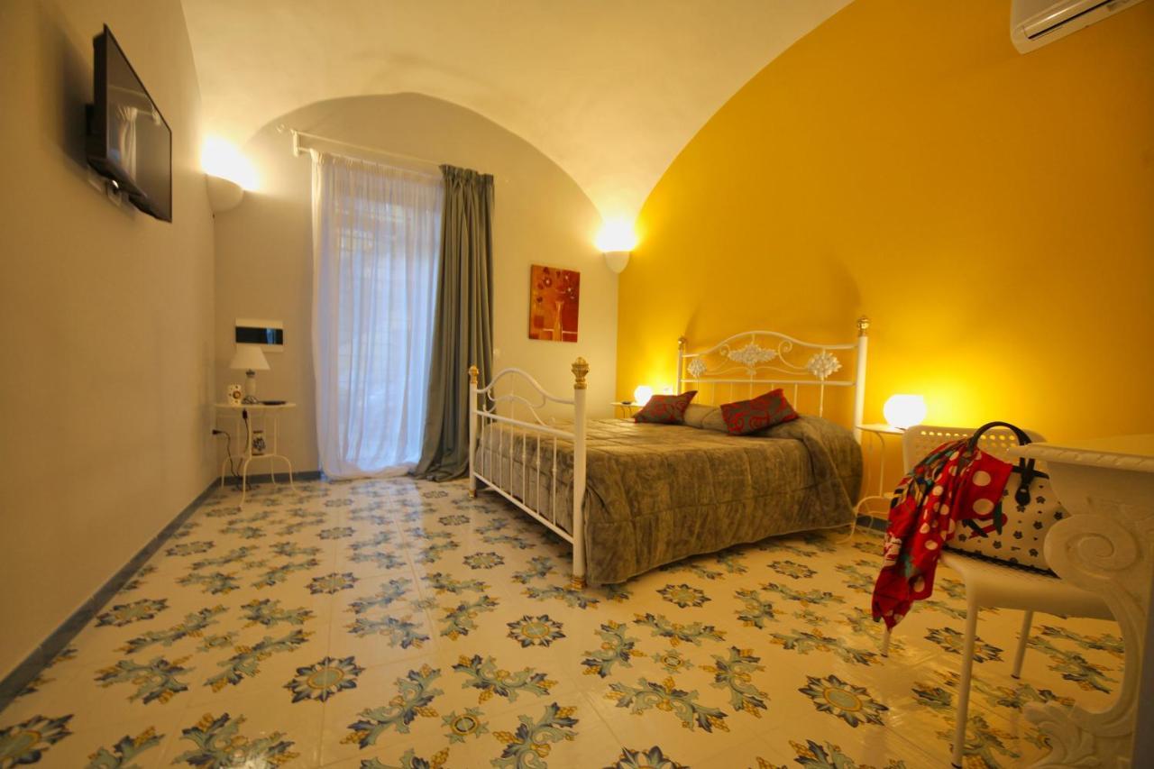 Domus Vilu Bed and Breakfast Nocera Superiore Eksteriør billede
